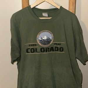 Vintage Pikes Peak Colorado Mountains T-shirt